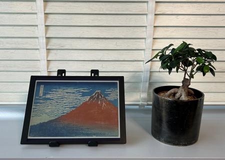 北斎からゴッホまで、世界の名画を毎日の空間に。電子