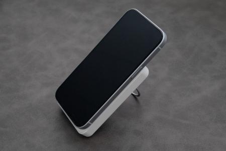 【Qi2.2対応・最大25Wのワイヤレス充電に対応】準固体
