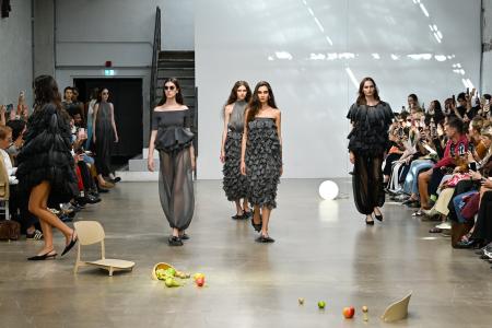 CFCL VOL.13 Collection - パリ・ファッションウィー