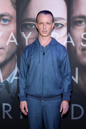 【ロロ・ピアーナ】 ジェレミー・ストロングが、映画 