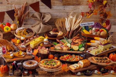 料理とスイーツ、副総料理長とペストリー副料理長が旬