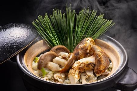 加賀・山中温泉 吉祥やまなか「季節の土鍋ごはん」が