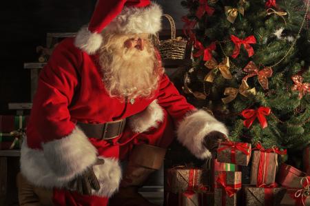 【ロイヤルパークホテル】クリスマスにサンタに会える