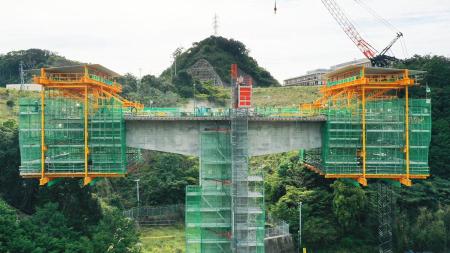 PC橋梁工事における柱頭部施工の効率化・安全性向上を