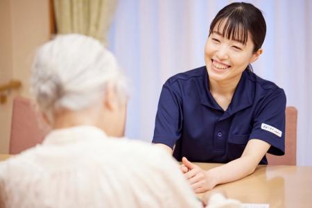 【全国平均の約3倍】ニチイ修了生のケアマネジャー試