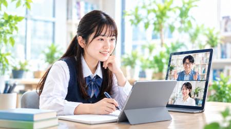 高校生の探究を「学校の外」へ。QuePal、専門家とのオ 高校生の探究を「学校の外」へ。QuePal、専門家とのオ