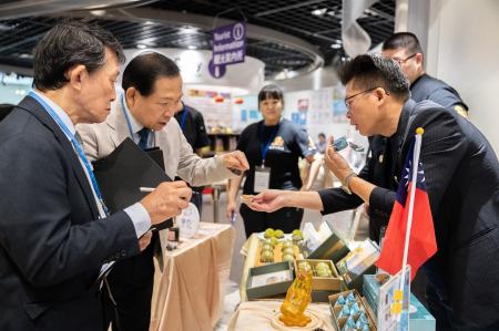 10超の国・地域から約100作品が東京に集結。2026日本