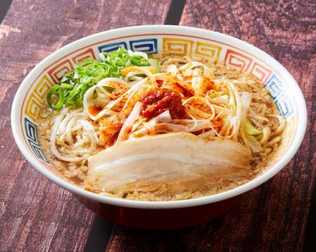 シャキシャキ辛ねぎ!×濃厚背脂!×ガツンとニンニク! シャキシャキ辛ねぎ!×濃厚背脂!×ガツンとニンニク!