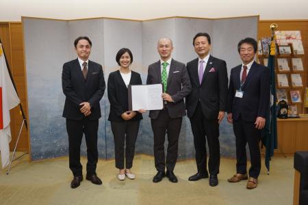 佐賀県及び公益財団法人佐賀未来創造基金と、特定非営