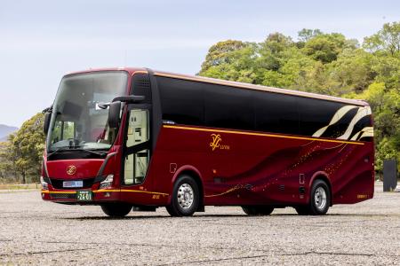 ラグジュアリーバスツアー「遊山 -yusan- 」専用車両 ラグジュアリーバスツアー「遊山 -yusan- 」専用車両