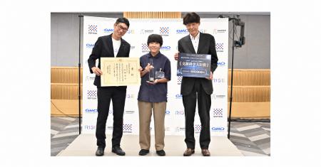 祖父母の元気を願い「見守り歩数計」を製作　中学2年