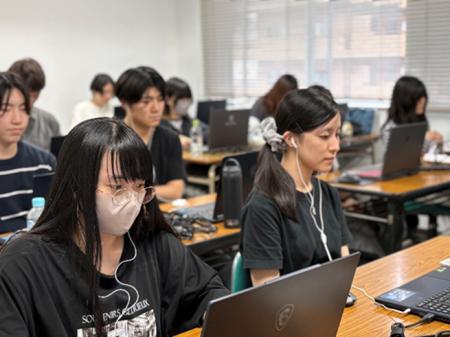 地方から世界へ挑戦するアニメスタジオと学生が交流「 地方から世界へ挑戦するアニメスタジオと学生が交流「