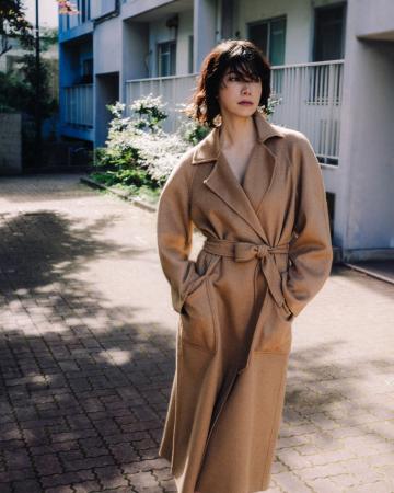 Max Mara、3人の女性が纏う新アイコン「Ready Coat」