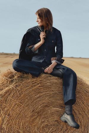 BarbourとA.P.C.が、英国のクラフツマンシップとパリ