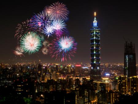 【10月19日は海外旅行の日】1日休めば最大9連休！2026
