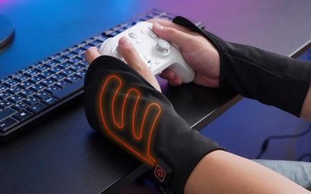 冬の作業やゲームを快適に。素手感覚でも手の甲がじん