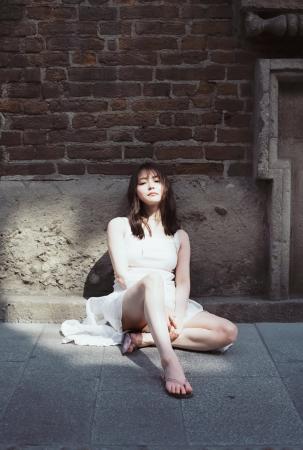 女優・山田杏奈、3rd写真集先行カット第2弾公開! 本 女優・山田杏奈、3rd写真集先行カット第2弾公開! 本