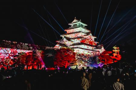 一旗プロデュース「鶴ヶ城 プロジェクションマッピン