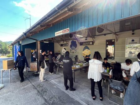 親子総勢150名が夢中に！そまのかわファームで大盛況
