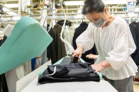 兵庫を代表する企業100選に、おせっかいな宅配クリー