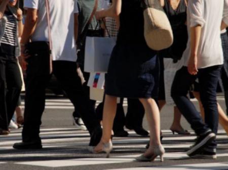 じめじめとした梅雨が明けると、途端に夏の高気圧...