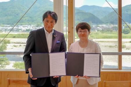 京都芸術大学が亀岡市と連携・協力に関する協定を締結