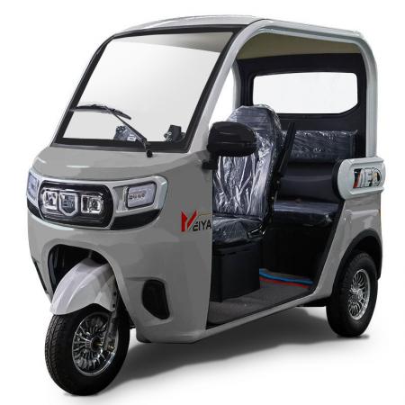 大人気の三輪自動車[VIVEL TRIKE]の新モデルが登場！