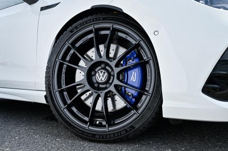 VW／Audiのアフターパーツブランド「maniacs」かutf-8