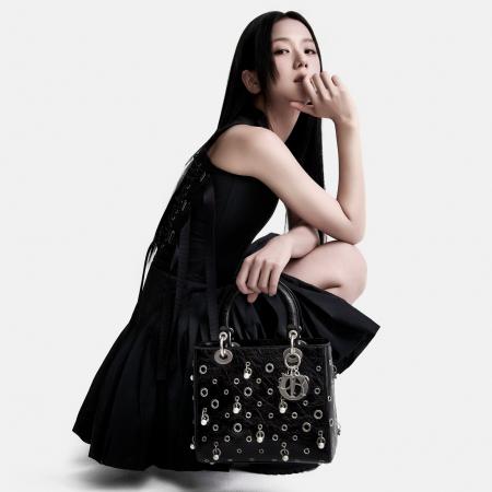 【DIOR】ジスが体現する新しい「レディ ディオール」