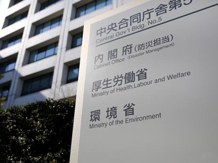 厚生労働省が発表している「簡易生命表」によると...