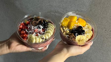 インフルエンサーが働く韓国カフェ「cafe & dessert i