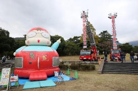 平和マネキン、「2024別府市福祉まつり・市民とutf-8