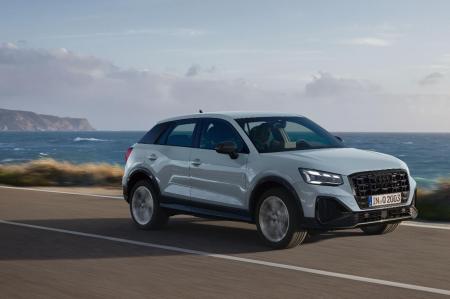 Audi Q2/SQ2をアップデート：タッチスクリーンでutf-8