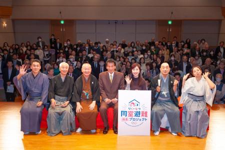 アンバサダーの伍代夏子氏が第三回杉友寄席出演「ペッ