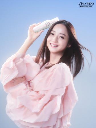俳優の佐々木希さんが 