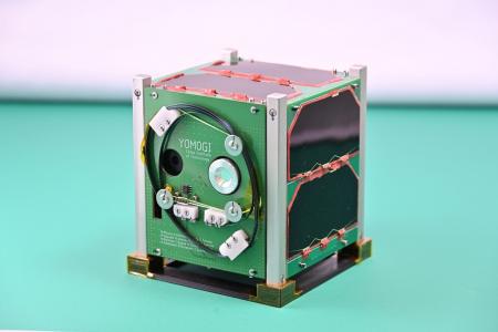 学生主体で製作した超小型衛星「YOMOGI」が初期ミッシ