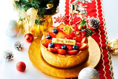 パブロの「いちごの贅沢クリスマスチーズタルト」が登