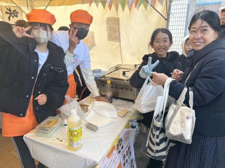 中学生が開発した「泉佐野ギョーザ」泉佐野市農業祭で