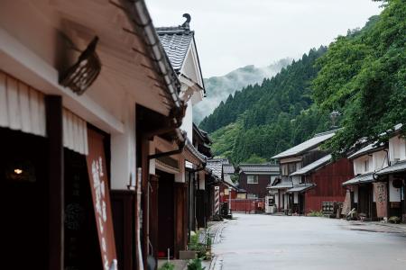 福井県の古民家 八百熊川、伝統的な葛製造を体験utf-8