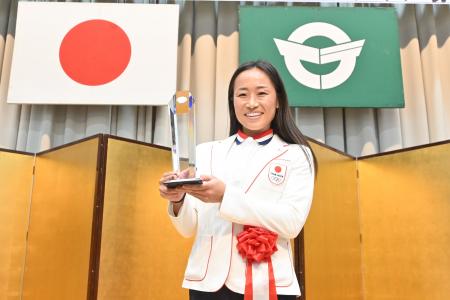 タカラベルモント所属のホッケー及川栞選手が地元・岩