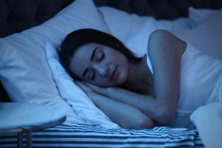 日本人の4人に1人が睡眠不足 !?眠れない夜を解消する