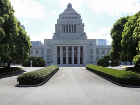 石破茂総理は年頭記者会見で「楽しい日本」構築へ...