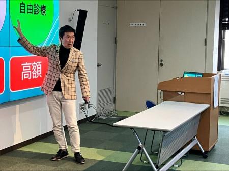 【千葉県】フリーアナウンサーの笠井信輔さんが自身の