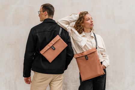 「Notabag」の人気商品『Notabag Crossbody』かutf-8