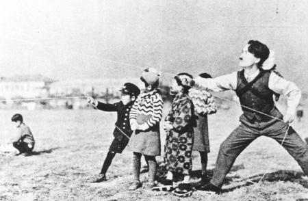 「子宝騒動」「明け行く空」を活弁トーキー版でテレビ