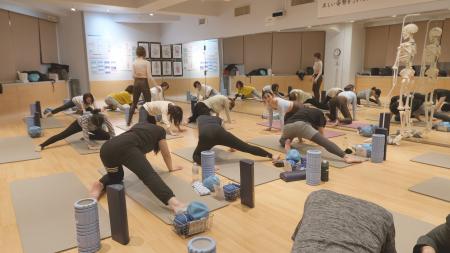 骨格から身体を変えるユミコアボディが、印刷工業会ダ