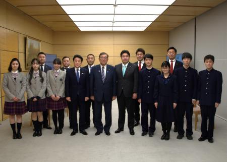 「第二回全国高校生政策甲子園」最優秀チームの佐久長