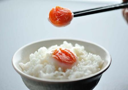 エスパル福島で新たな食の体験を。温泉たまご＆プリン