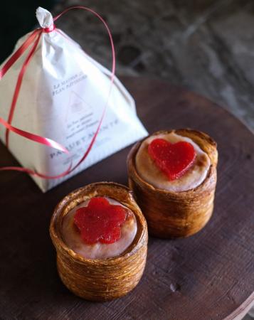 フラン専門店「PAQUET MONTE（パケモンテ）」のホワイ