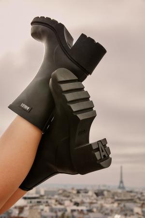 AIGLE初のハイヒールラバーブーツ「MONCEAU（モンソー
